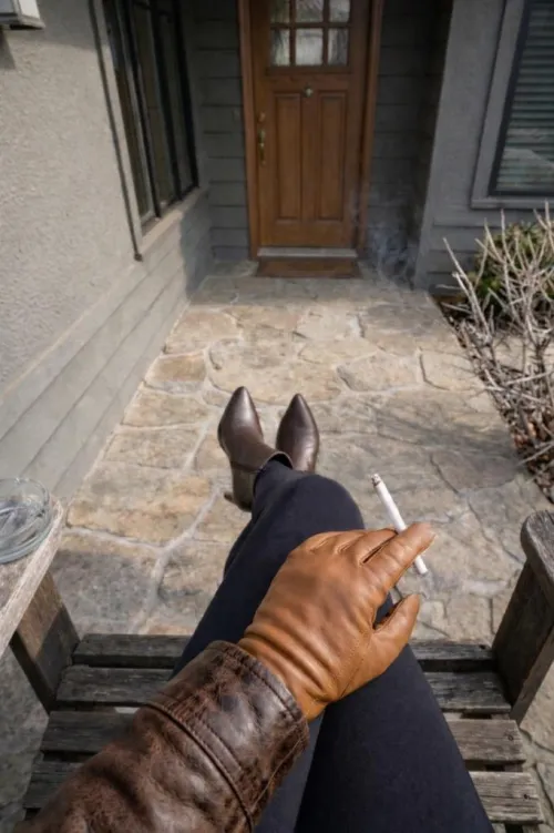 Quick leather clad smoke break before running errands…  Boots off the ground, gloves on, just enjoying the quiet for a minute. Where’s your favorite place to relax and have a smoke?