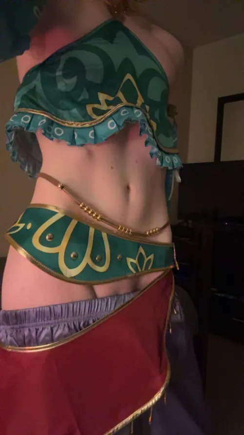 (19) Link cosplay