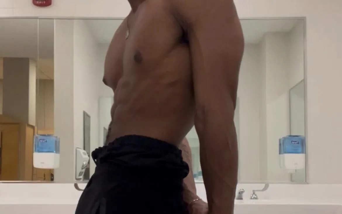 22M college bbc on spring break 4FM/F around Chicago suburbs/ Chicago *pics on page*