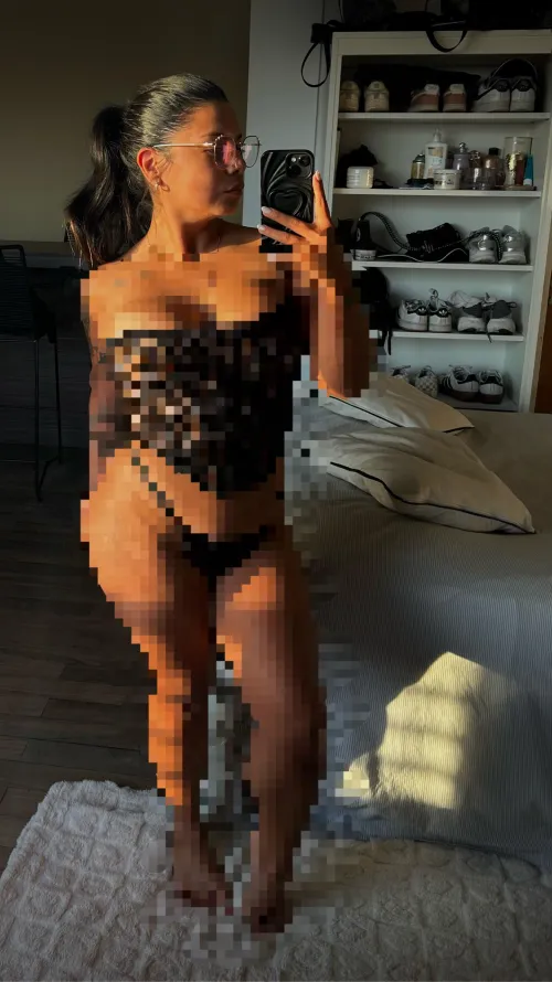 Beg me to see everything