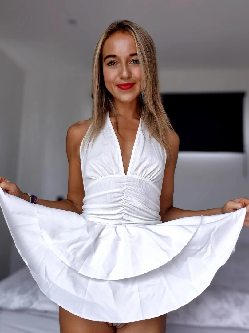 Does this dress look good on me? Honest answers only, please 