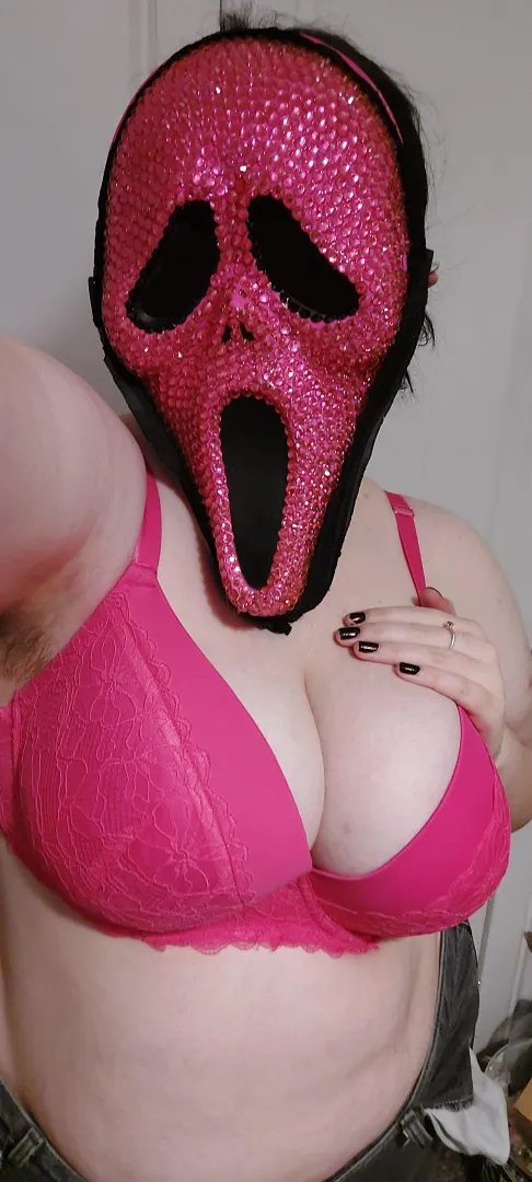 Feeling extra sweet in this new pink bra 