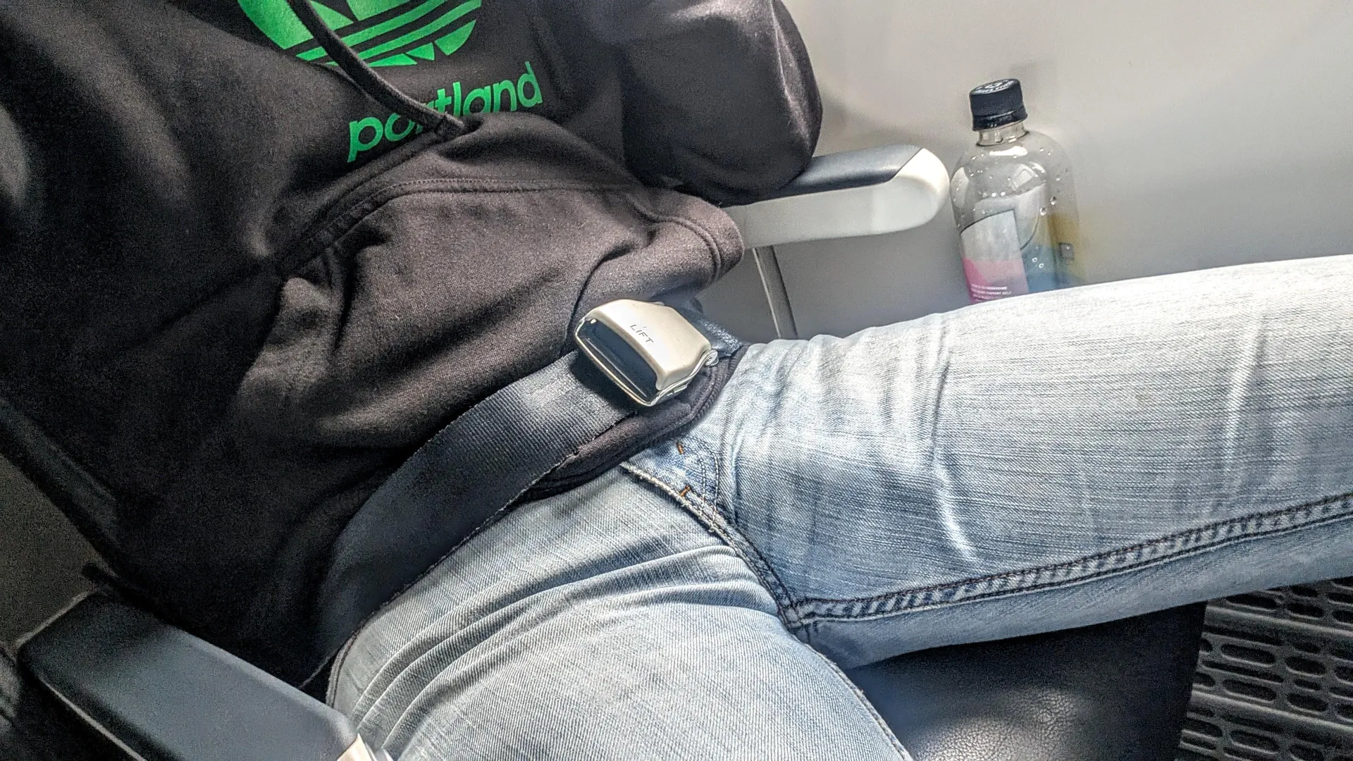 I always hope to sit next to a fellow freeballer when I fly