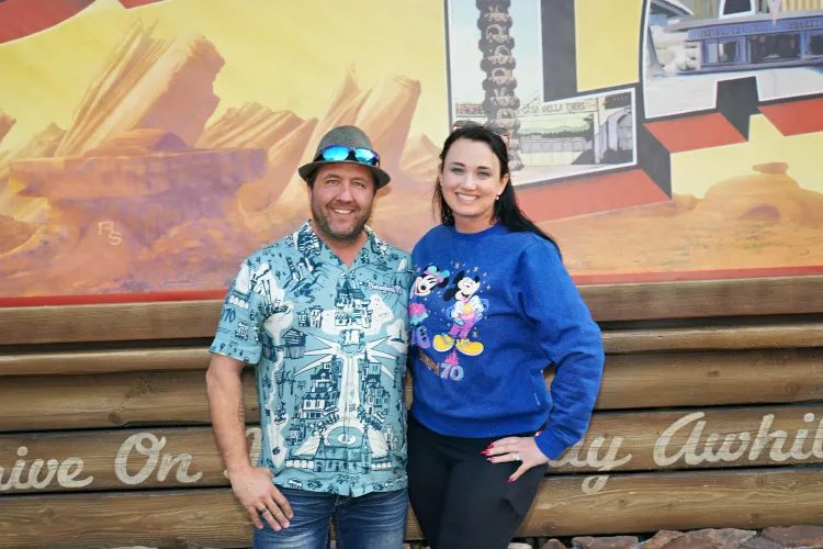 Looking for a couple to play with, dms open.