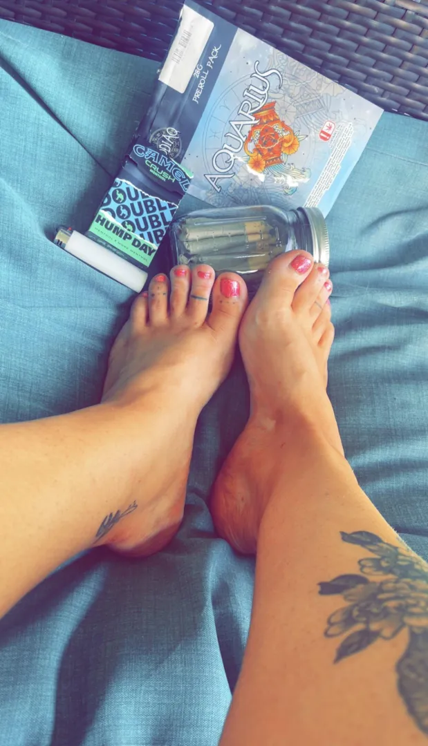 Make yourself useful for mommy Be my good boy