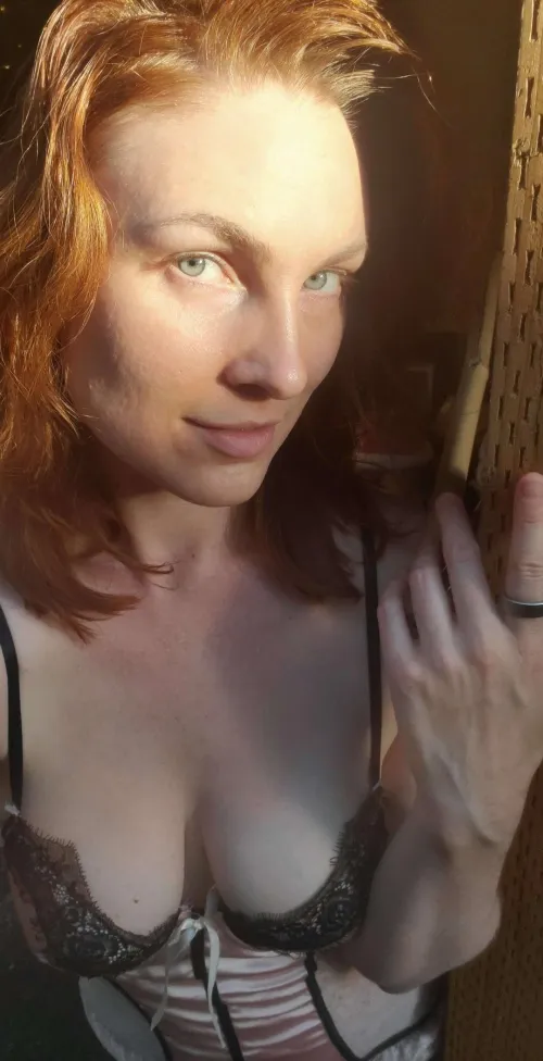 My goal is not to ruin my subs and discard them once I've extracted all the money I can from them. It's my joy to see them thrive. I like when things feel mutually beneficial. My favorite thing is long term connection. A real bond. Deep trust. Gratitud