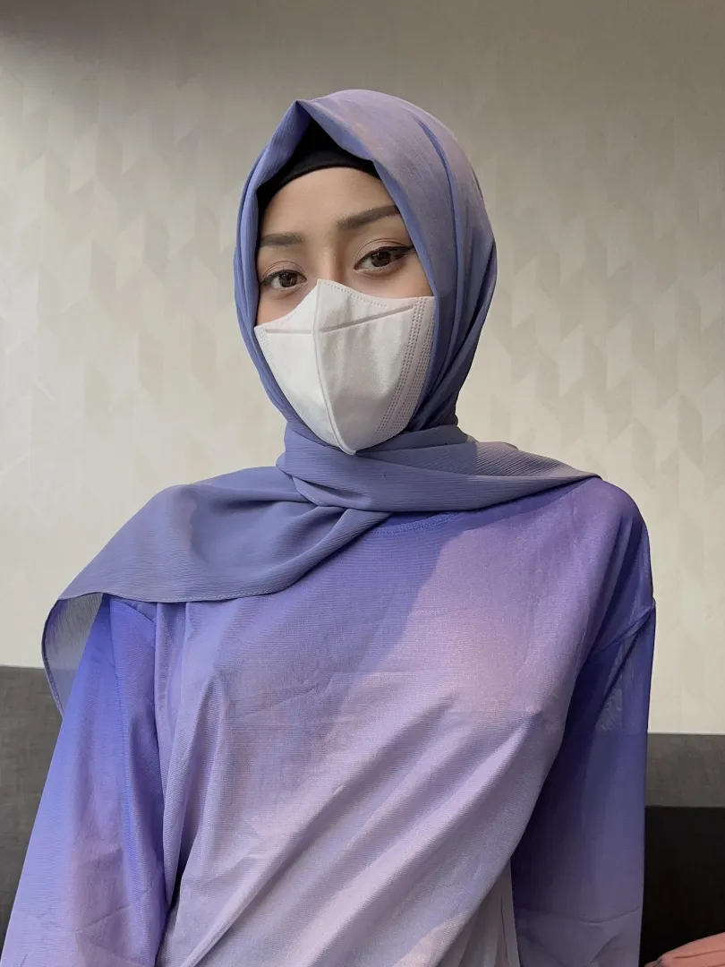 pokies popping out from the cloth