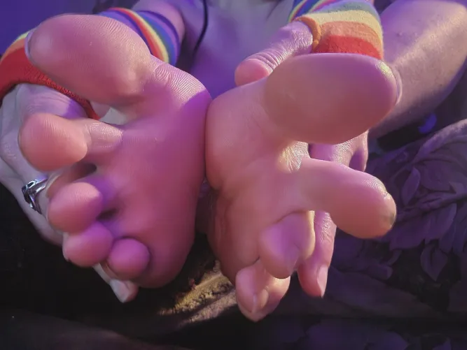 Sweet like candy, bright like a neon sign. 