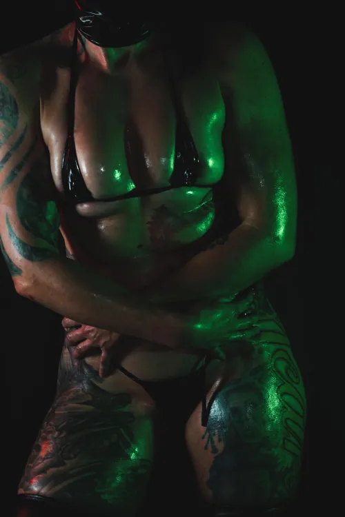 Tight, wet and Micro