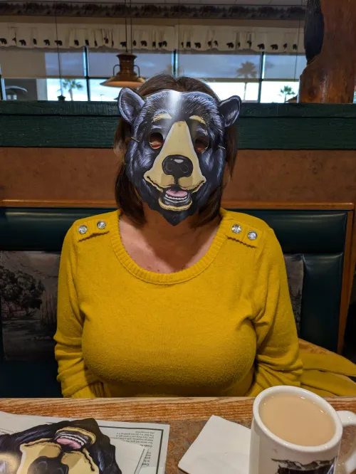 Vegas local couple M64F63 looking for local M() for spit roast