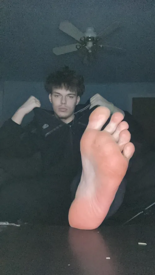 19yr Alpha soles come serve