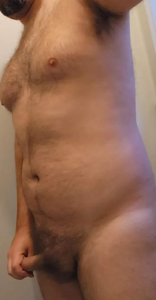 [39] extra musky this morning... come take a sniff 