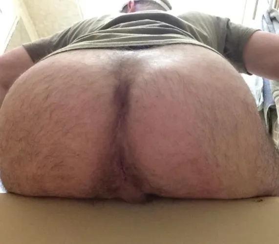 (50) Anyone wanna lick my hole?