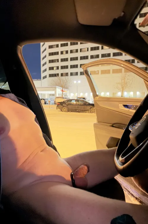 Anyone staying at the Sheraton tonight?