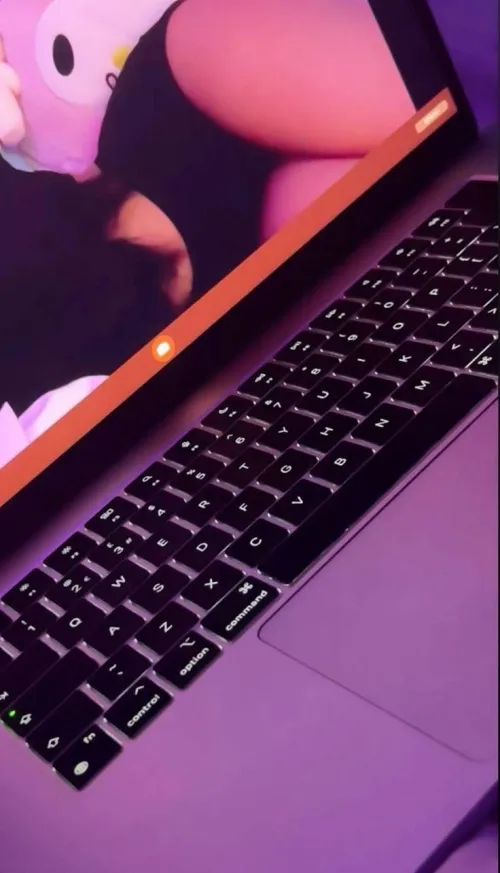 I made him cum on FaceTime