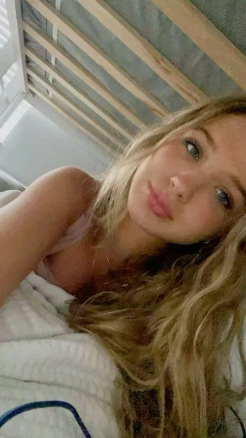 my pillow smells like nothing special yet… maybe one day it will smell like you