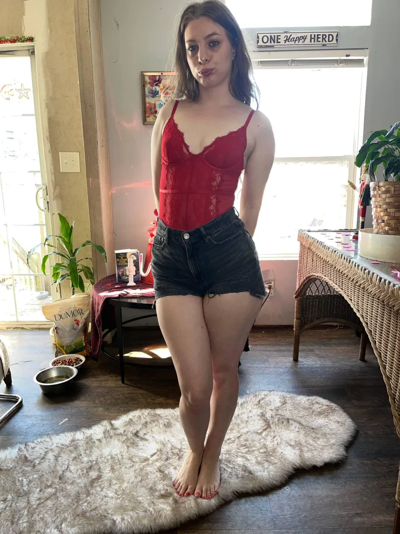 Would you date this innocent looking countrygirl?