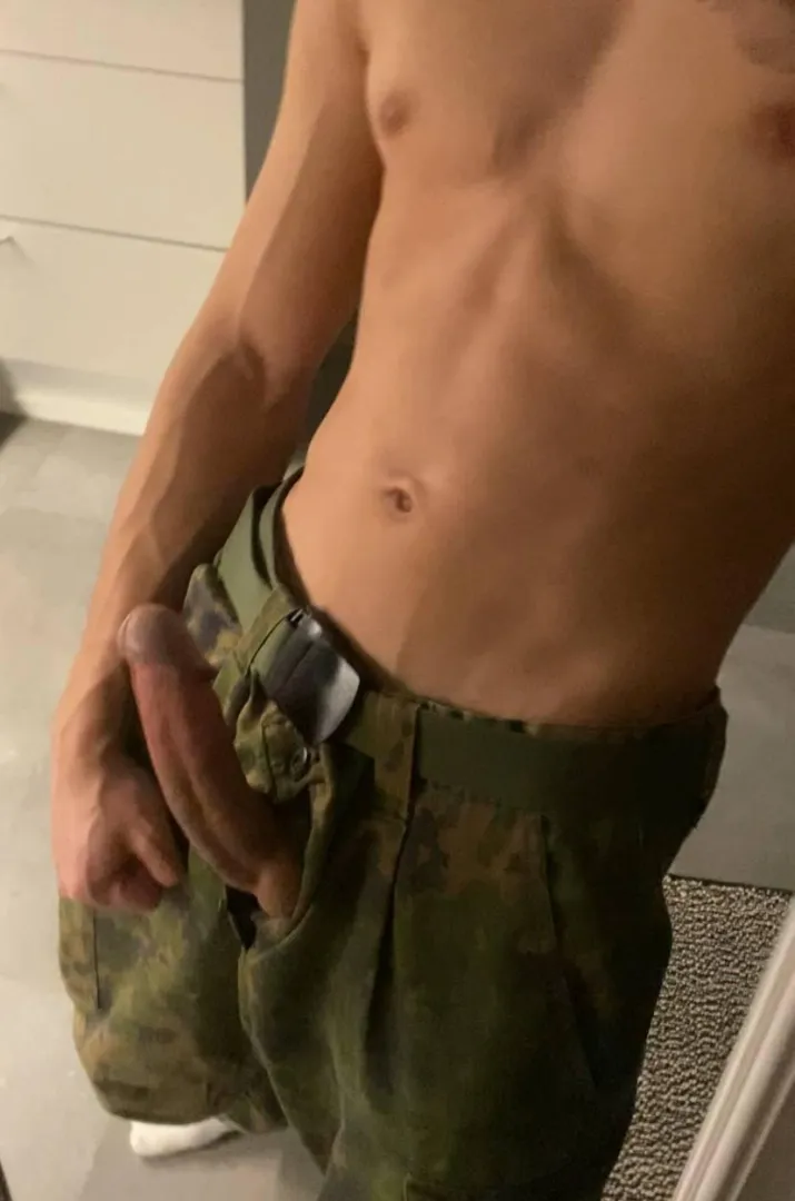 18yo military virgin ;)