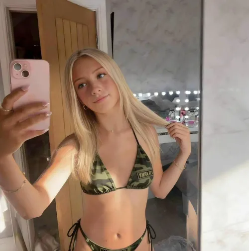 How many inches are you sliding inside me?