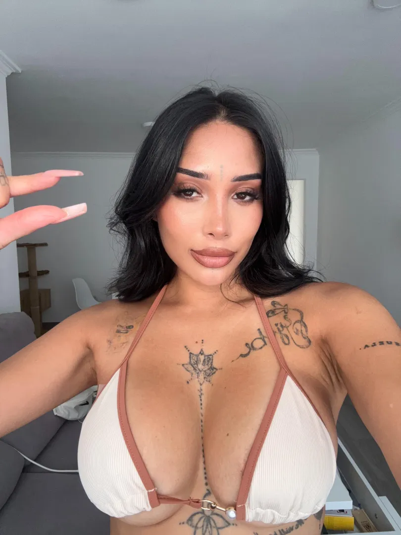 I want to humiliate small penises. Sit down comfortably