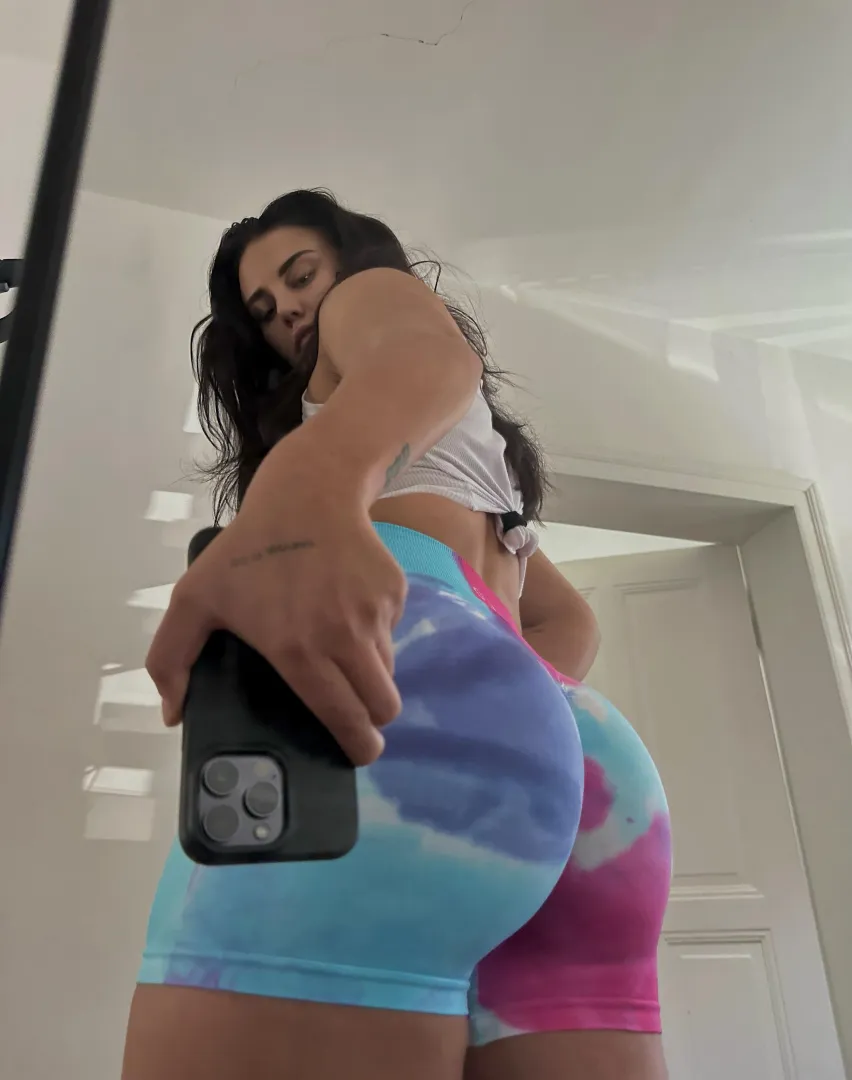 idk why but I’m so obsessed with my new leggings