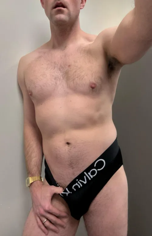 Not totally smooth but the underwear is