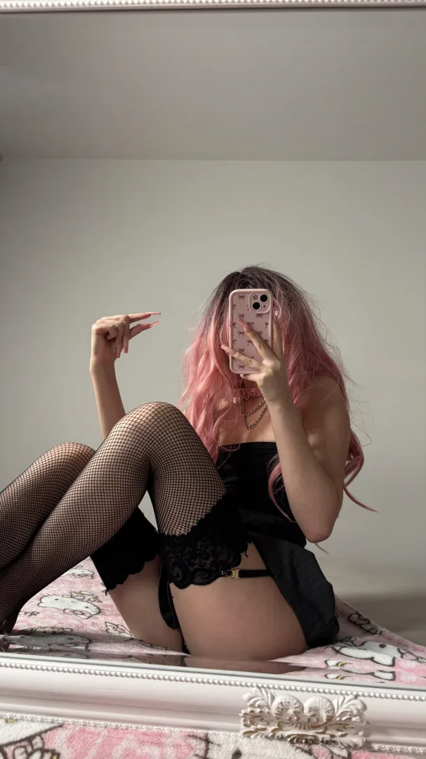 Only the first 50 shrimps who arrow up and say their shrimp size will be humiliated!