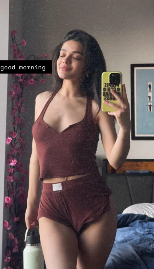 Rachel Zegler just can’t help herself, which is great for the rest of us…