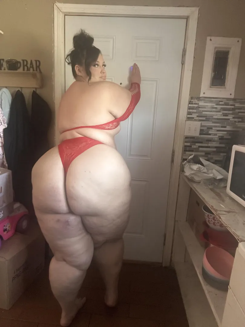 When you come home, I’ll be cooking in my lingerie for you