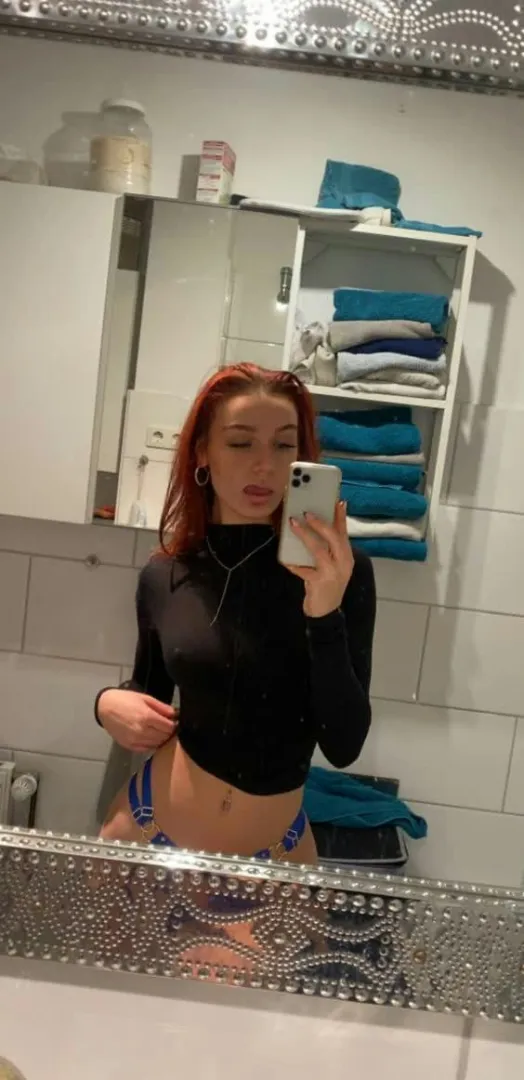 Will jemand ein geiles Mädchen vögeln?