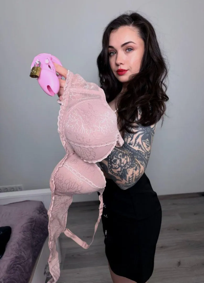 will u be my big sissy girl ? 