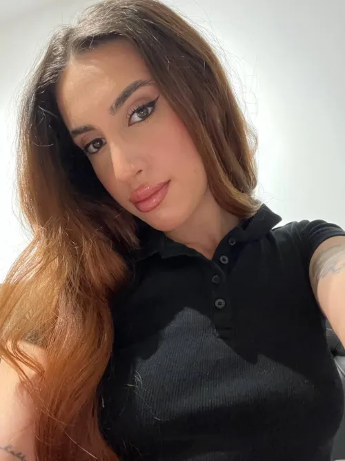 Would you use a condom or raw if you had the chance to fuck me?