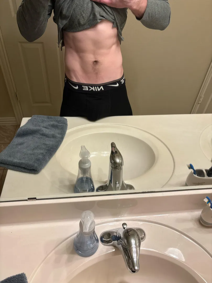 24 [m4f] looking for some fun this weekend