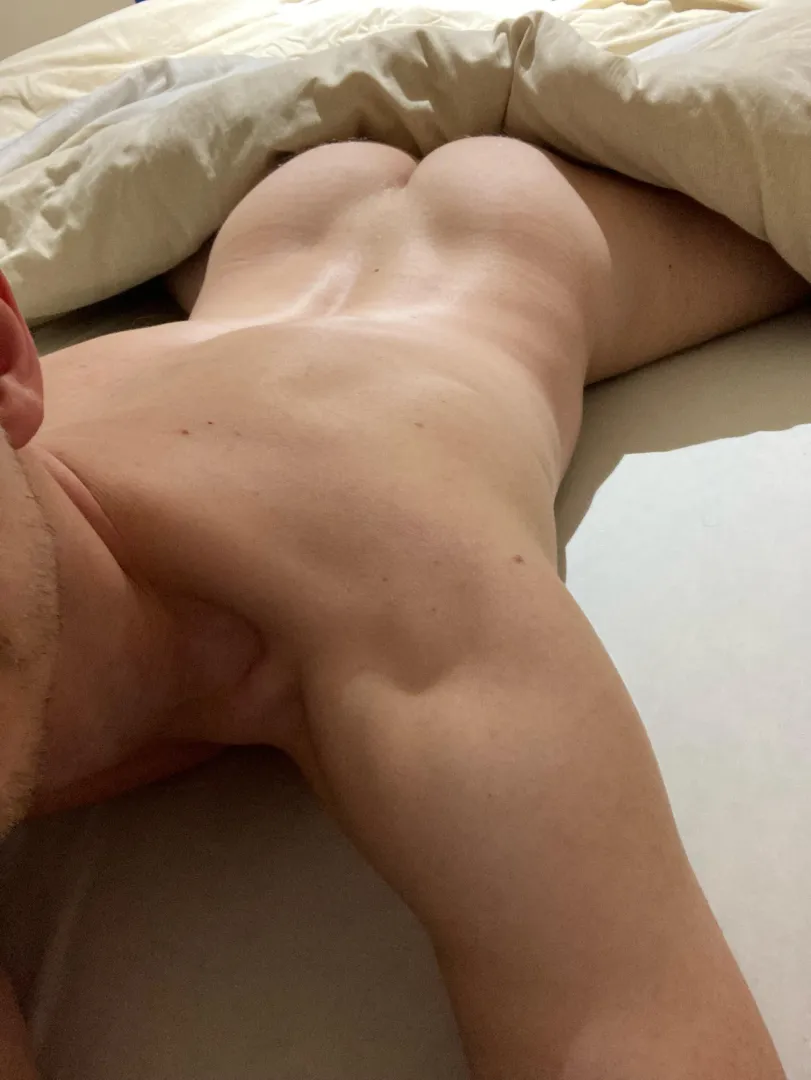 30M bottom twink for tops 