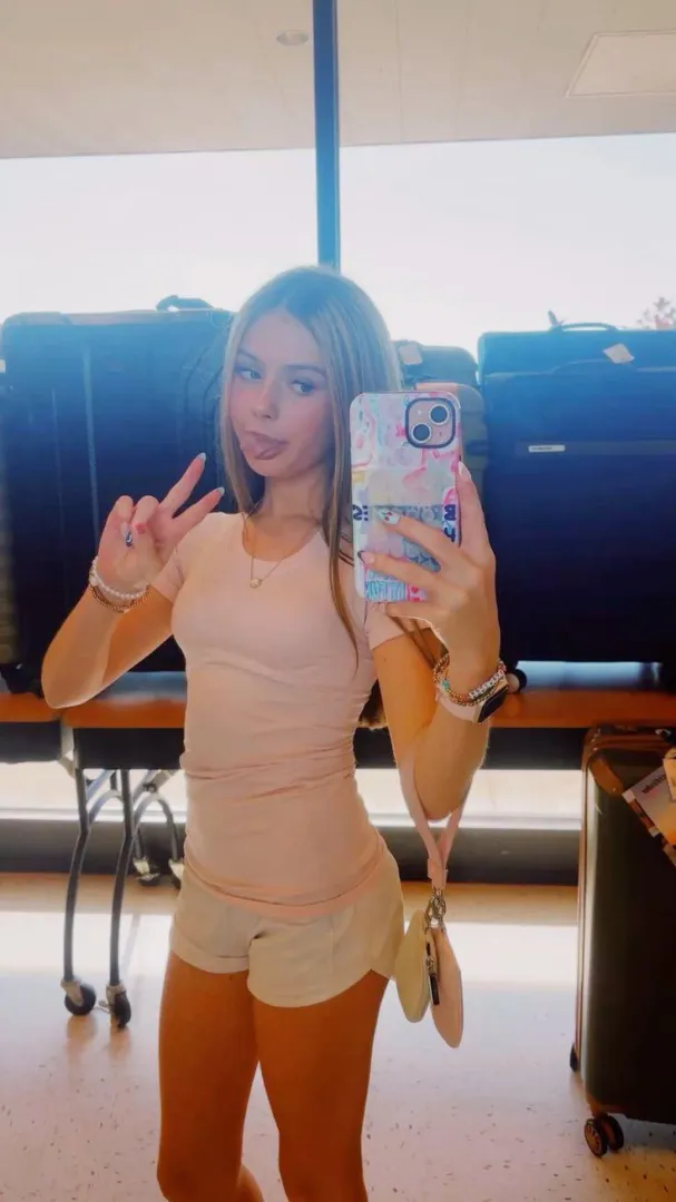 Am I a proper looking fuck doll?