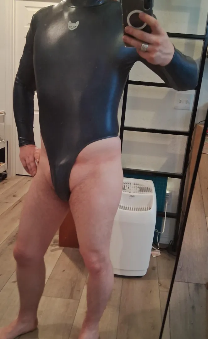 High waisted and happy ☺️