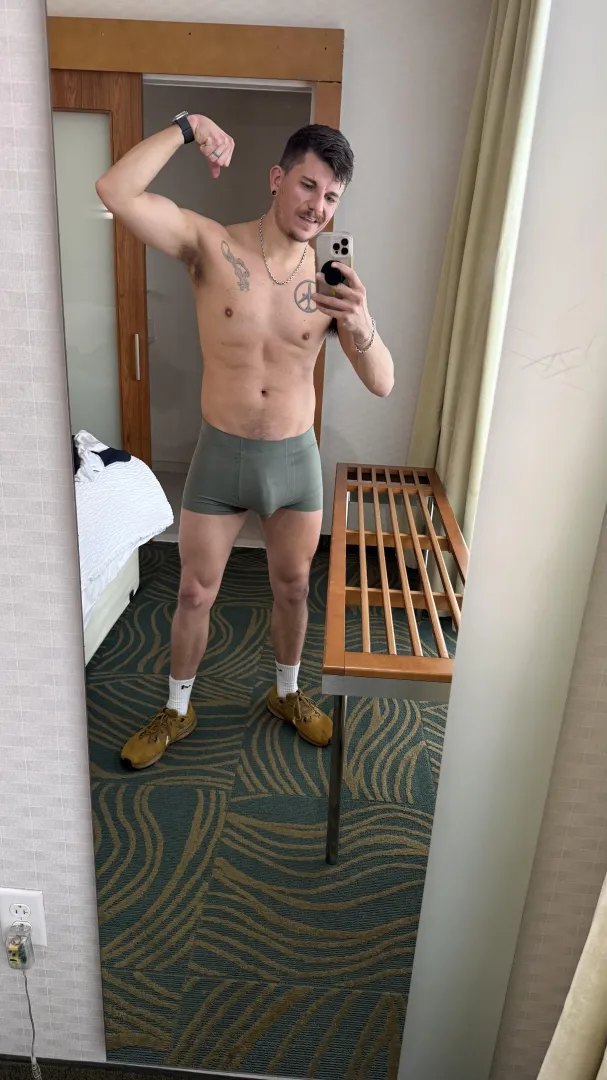 Loving these welded seam undies from UNIQLO