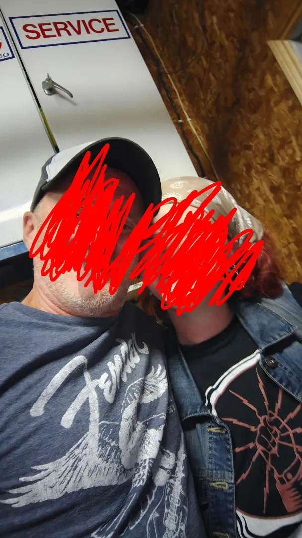 M51 F26 kinky couple hosting for fun tonight in Sarnia