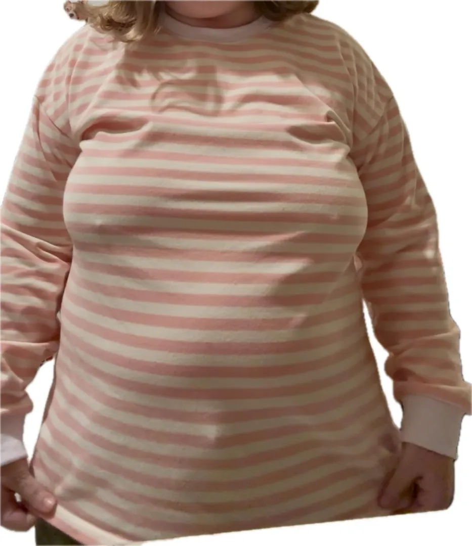 No bra, just throbbing nips screaming for attention