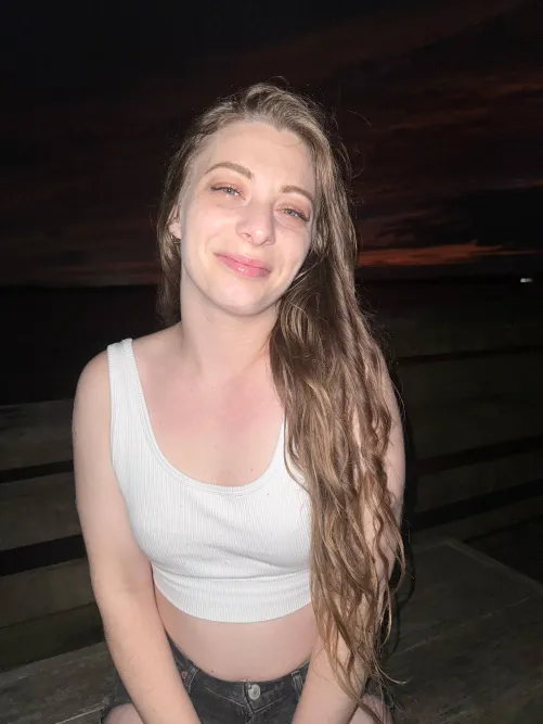 Sending nudes to the first 32 lucky guys who just say Yes here now!