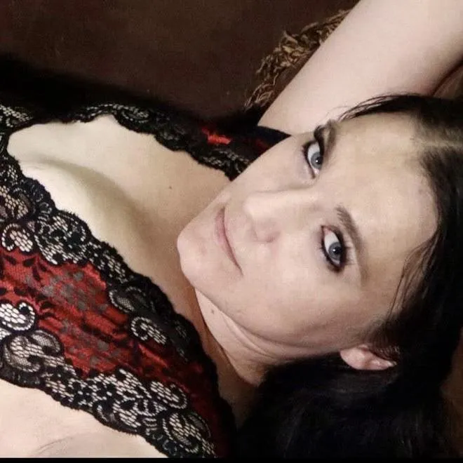 STRIPPED Mobile Intimate Photography, booking solo ladies and couples shoots for the week of March 23-27. Let’s get to work!