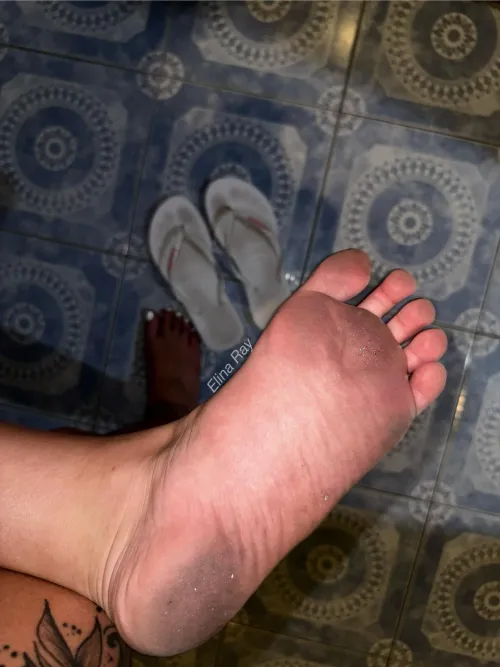 These dirty feet didn’t clean themselves… any volunteers? 