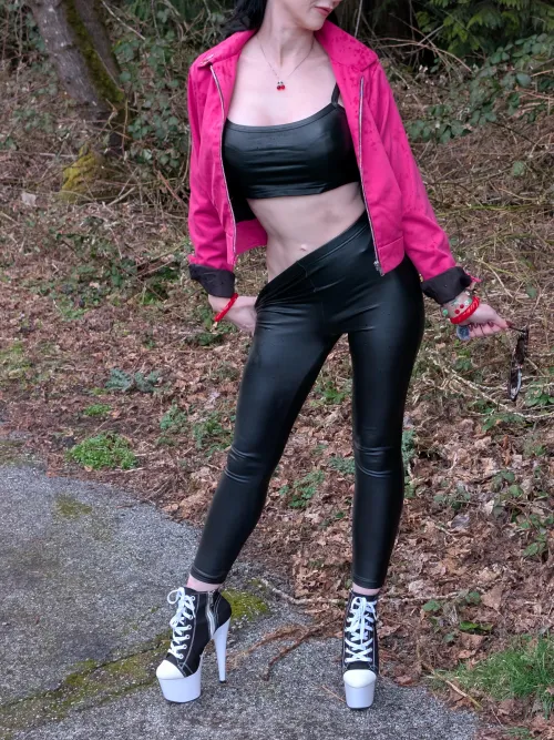 When there is a will, there's a way, when wearing heels... If you know what I mean