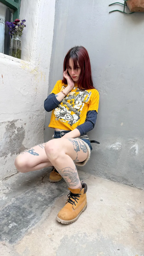 20 Downtown, Anyone w/ a place? - Telgrm: Lunawishbloom