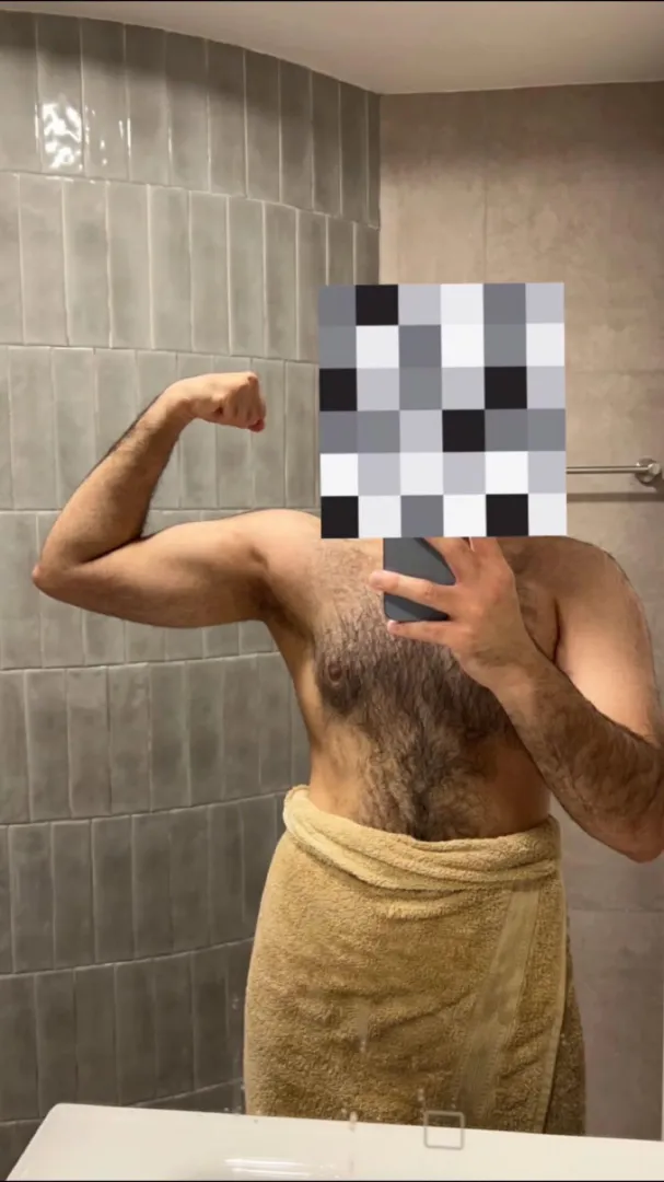 23 [M4S] want to video call with a sissy