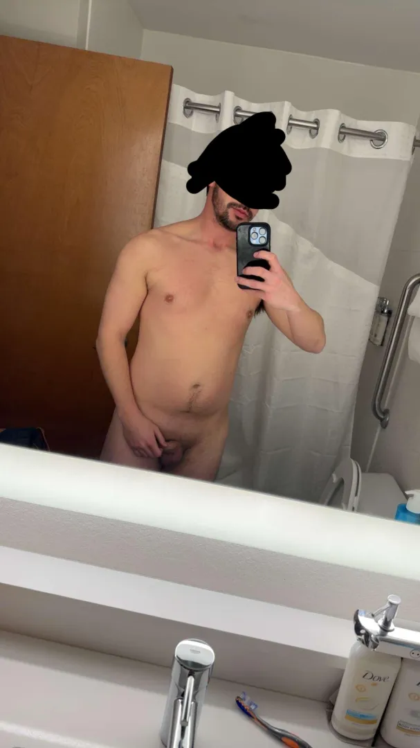 [27M4F/MF] Single male in NWA looking for casual fun! Couples or hot wives welcome. Discreet and fun, I can host or travel!