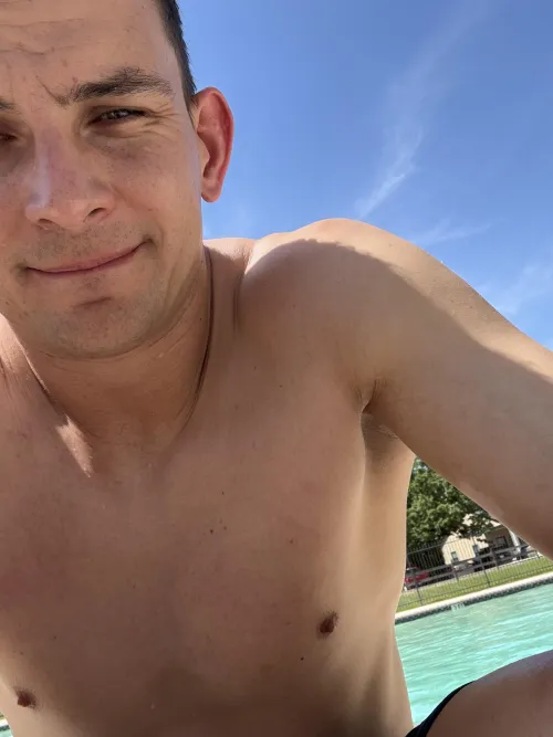 35 m in Tyler looking for couples and females