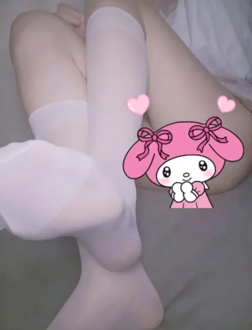 and if i rubbed it hard… bet you'd like it, uhmm ⋆.˚