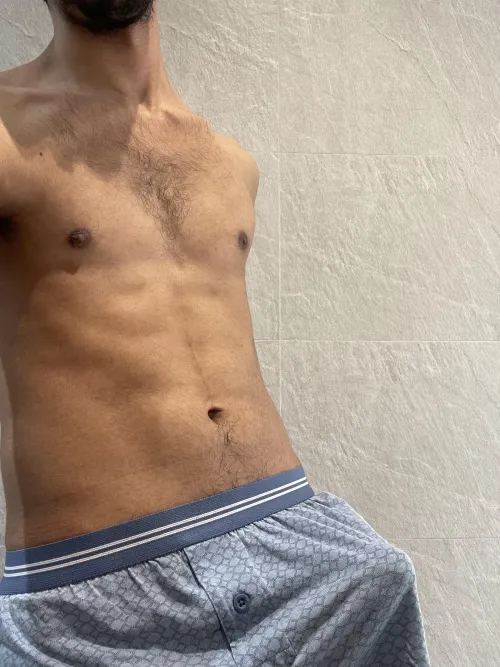 Come worship this alpha arab twink