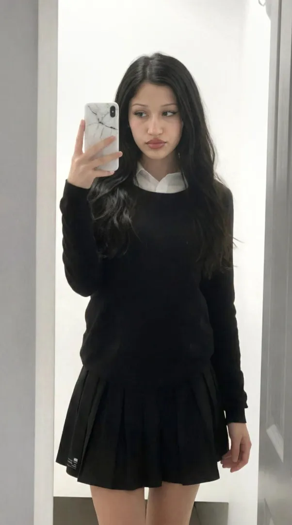 do you like naughty small girls like me?